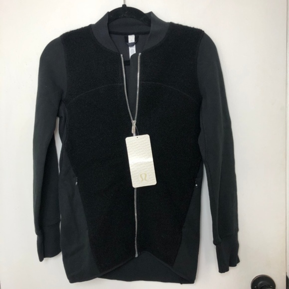 NWT Lululemon Stand Out Sherpa Jacket Black - Picture 5 of 8